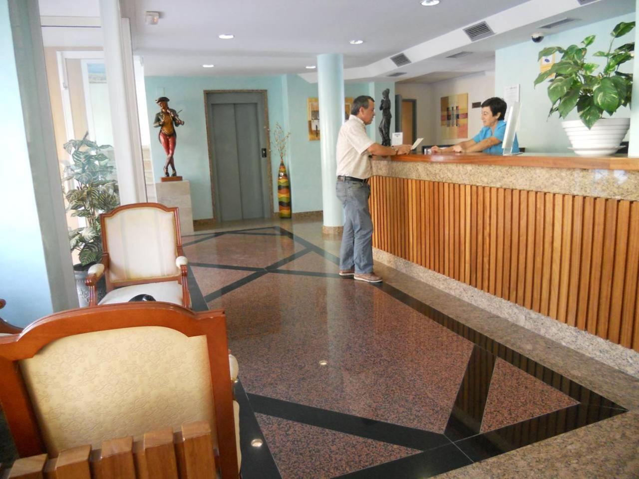Apartamentos Nerja Bahia Exterior photo