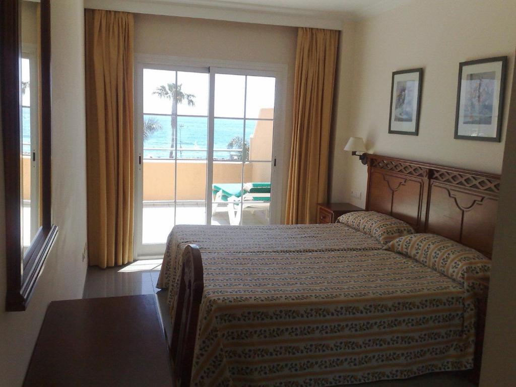 Apartamentos Nerja Bahia Exterior photo